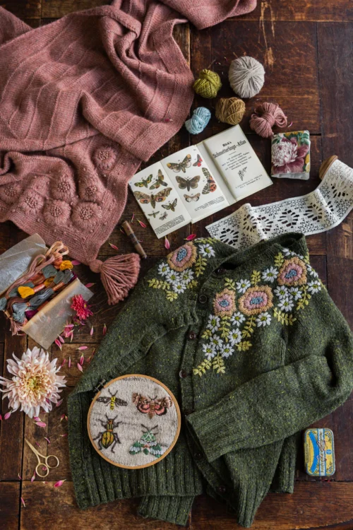Boek  Embroidery on Knits  Judit Gummlich - verwachte levering november 2025 - Afbeelding 2