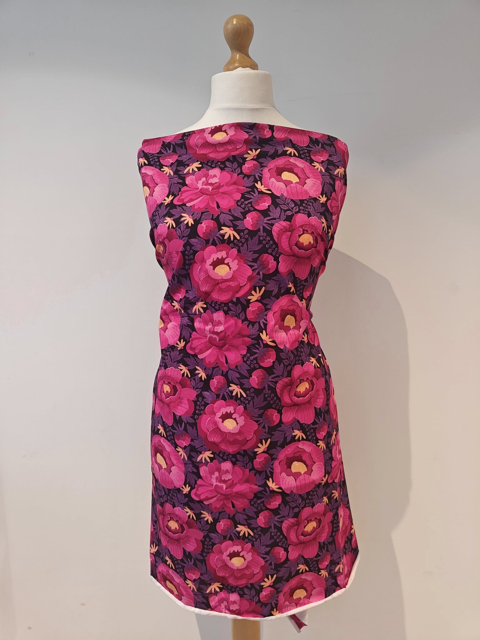 Hazeltjes Pink Peonies organic jersey - Afbeelding 2